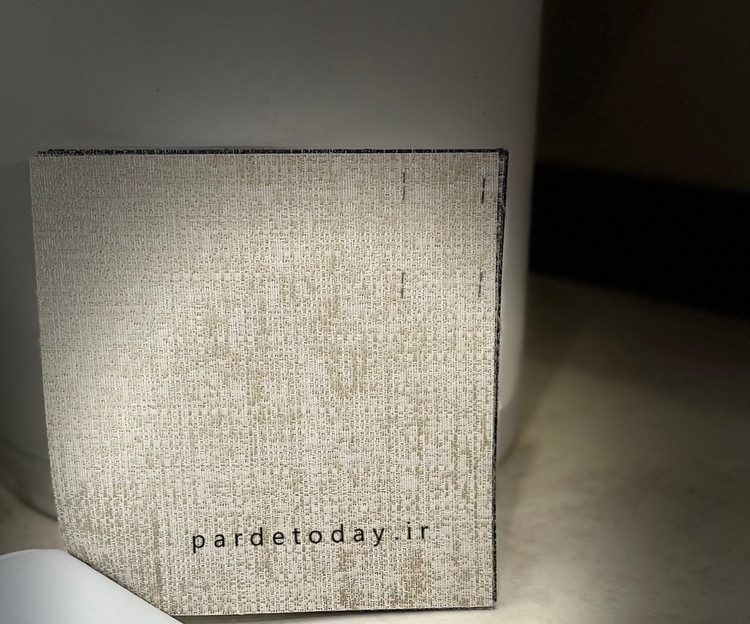 پرده شید بلک اوت طرح کتان رنگ طلایی