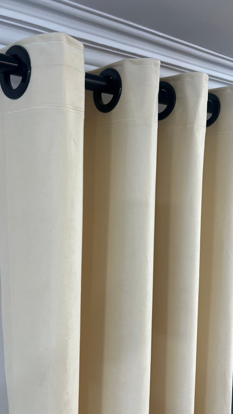 مخمل ساده پانچی رنگ شیری