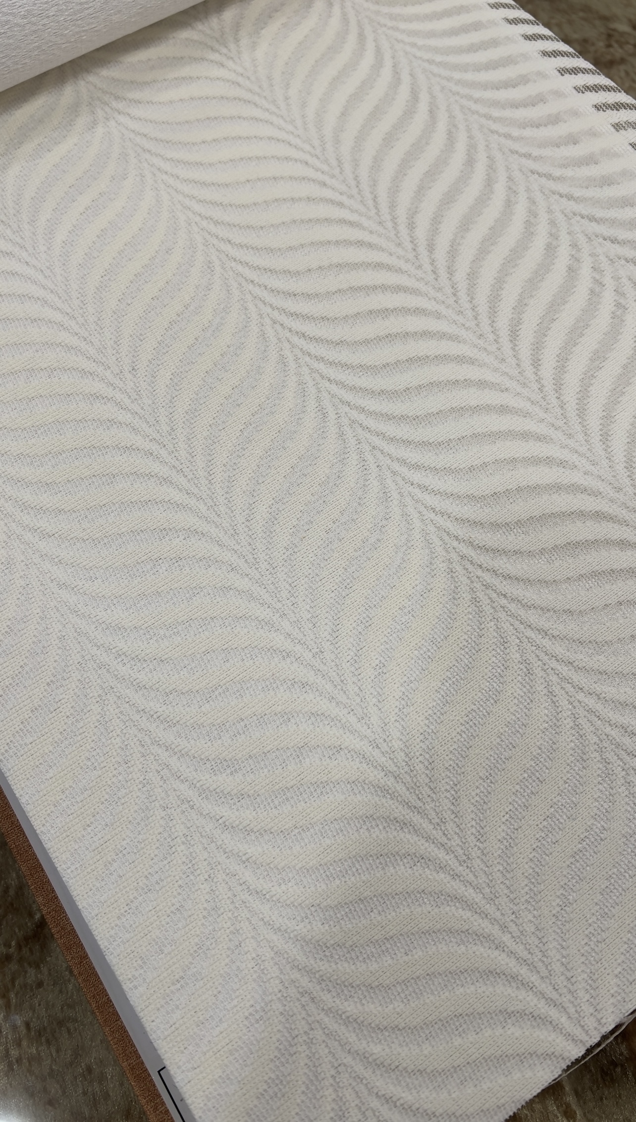 پرده شید دومکانیزم‌کرم