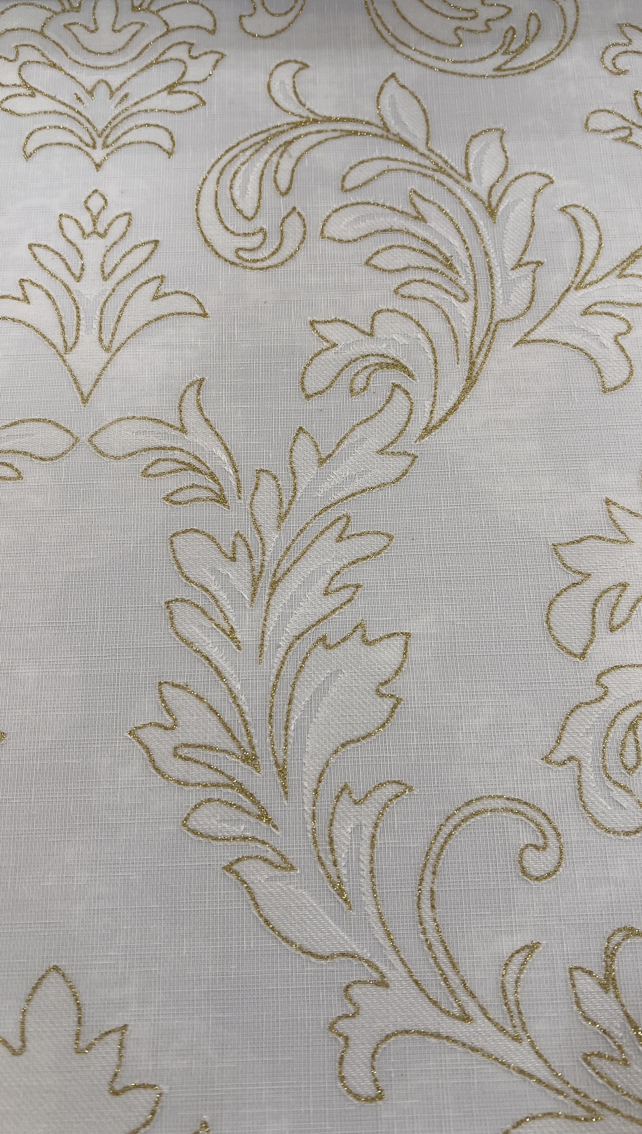 پرده شید دو‌مکانیزه ترک رنگ کرم و طلایی