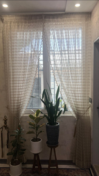 پرده تور طرح دار طلایی tour