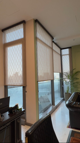 پرده شید اداری ترک رنگ شکلاتی